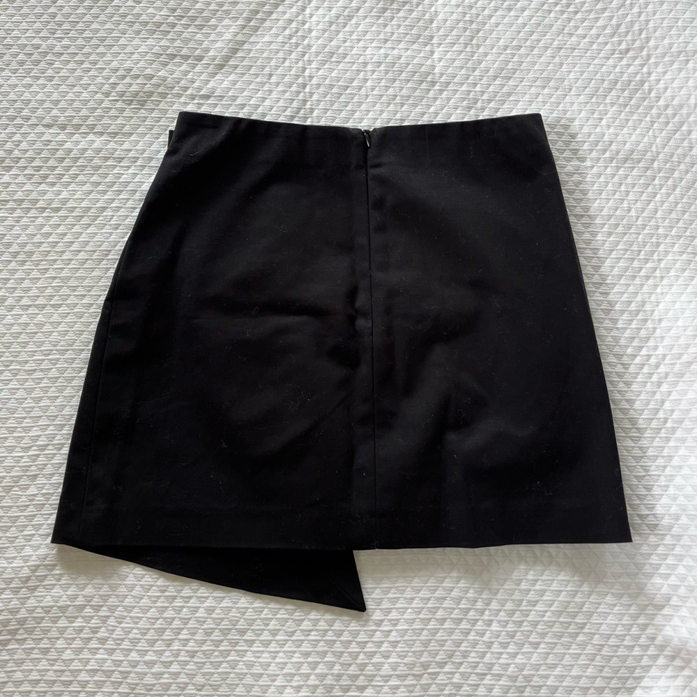 ZARA Asymmetric Black Mini Skirt - Picture 2 of 3